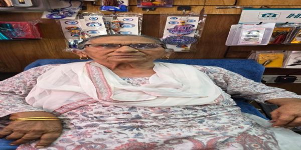 पत्रकार राजेश को मातृ शोक