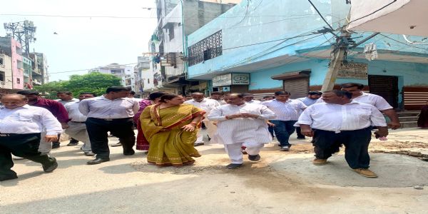 स्थायी समिति की अध्यक्ष ने शाहदरा उत्तरी जोन के भजनपुरा वार्ड का किया निरीक्षण