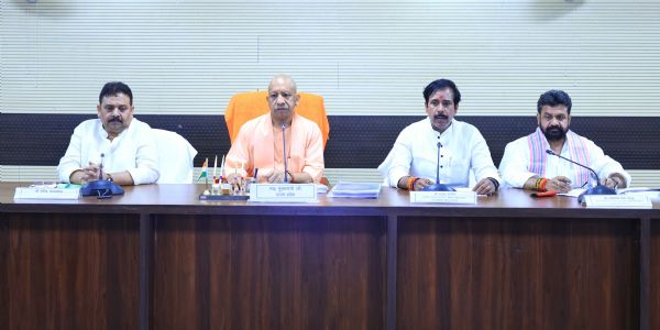 वाराणसी में प्रधानमंत्री मोदी के कार्यक्रम के दौरान चाक चौबंद रहे सुरक्षा व्यवस्था : योगी आदित्यनाथ