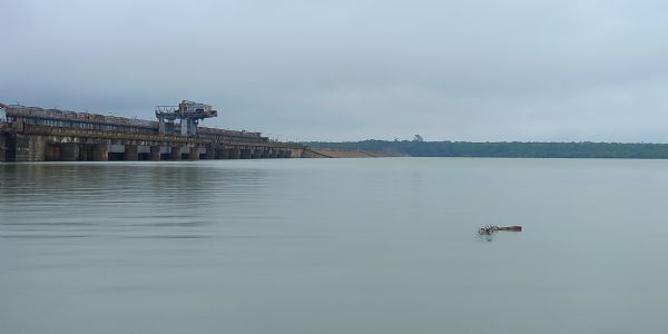 धमतरी:गंगरेल बांध में 23 टीएमसी पानी भरा, 14299 क्यूसेक पानी की आवक