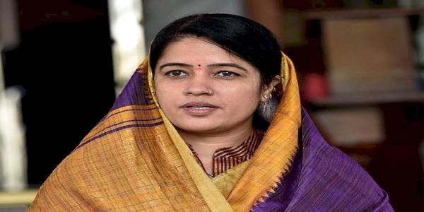 डिंपल यादव के अपमान पर चुप क्यों हैं अखिलेश यादव : रीति पाठक