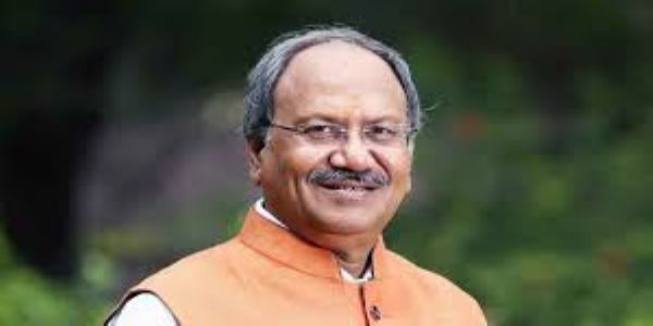 छत्तीसगढ़ में पहली फास्ट मेमू-डेमू ट्रेन सेवा की मांग, सांसद बृजमोहन ने रेल मंत्री को लिखा पत्र