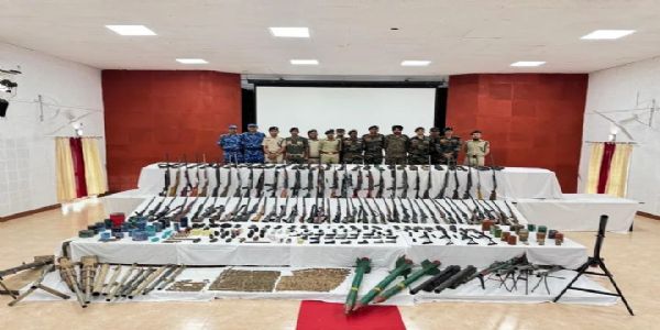 मणिपुर में 155 हथियार, 1652 राउंड कारतूस और 39 आईईडी बरामद