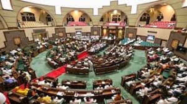कांग्रेस विधायकों ने उठाया जनप्रतिनिधियों पर हमले का मुद्दा
