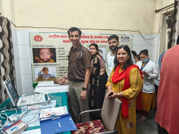 अशोकनगर: हृदय रोग पीडि़त बच्चों की हुई जांच,26 बच्चों की मुंबई में होगी सर्जरी