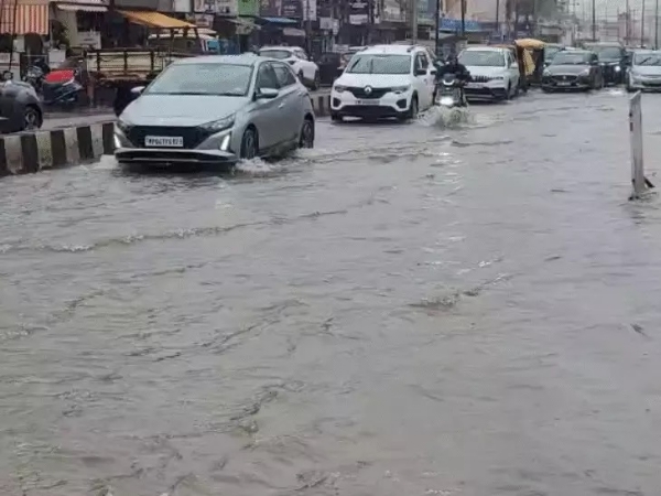 भोपाल शहर में बारिश का दौर जारी