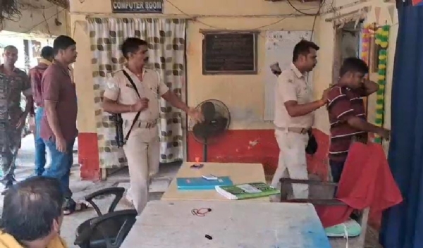 पुलिस हिरासत में आरोपी