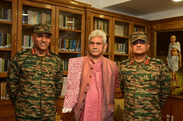 उत्तरी कमान के जीओसी-इन-सी ने उपराज्यपाल को ऑपरेशन महादेव के बारे में दी जानकारी