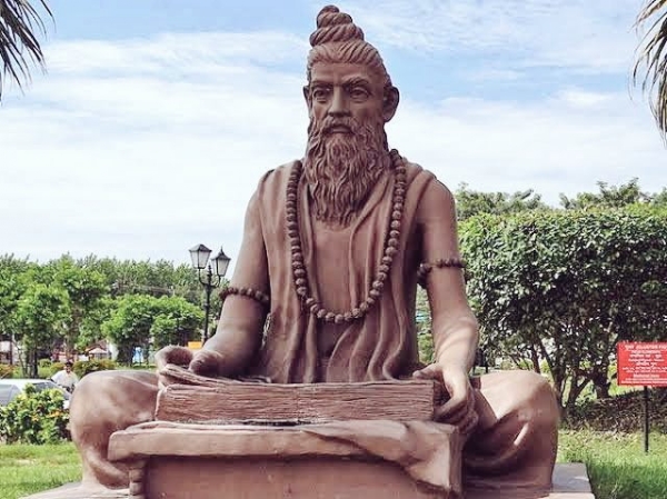 आचार्य चरक की फोटो