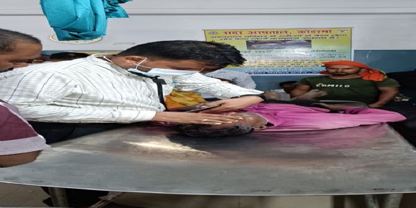 चार लोगों को सांप ने डंसा, एक की मौत