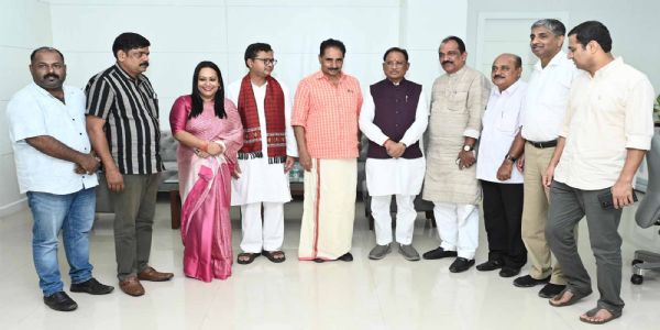 मुख्यमंत्री साय से केरल एवं ओडिशा के सांसदों के प्रतिनिधिमंडल ने की सौजन्य मुलाकात