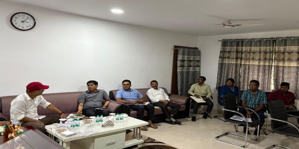 अंतिम व्यक्ति तक पहुंचे योजनाओं का लाभ : चमरा