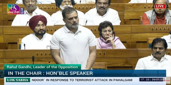 राहुल गांधी ने केन्द्र सरकार की राजनीतिक इच्छाशक्ति पर उठाए सवाल