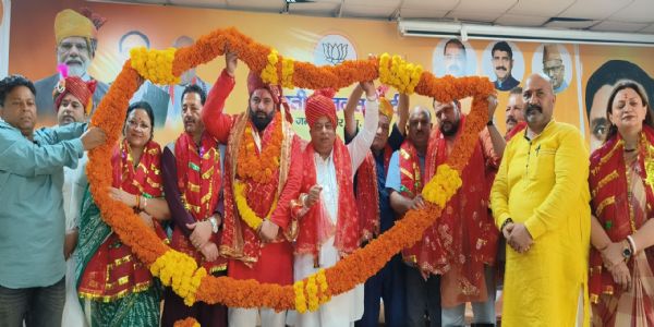 समुदाय की सेवा और पार्टी को मज़बूत करने के लिए अथक प्रयास करेंगे- धर्मिंदर कुमार
