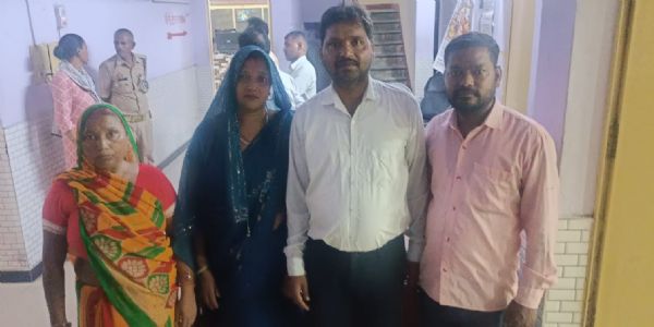फिरोजाबाद से लापता कनिष्ठ सहायक ऋषिकेश मिला