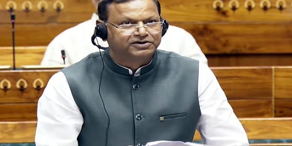 सरकार ने निर्यात और आयात में तेजी लाने के लिए कई पहल कीं: पंकज चौधरी