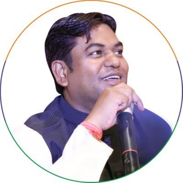 वीआईपी प्रमुख मुकेश सहनी की फोटो
