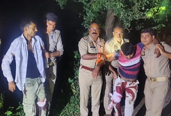 मुठभेड़ के बाद गिरफ्तार लुटेरे