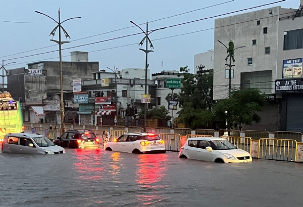 बारिश, जयपुर फाइल फाेटाे