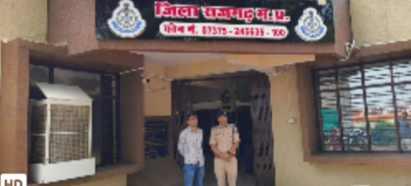 बीमा पाॅलिसी पेश करने वाला बस मालिक गिरफ्तार