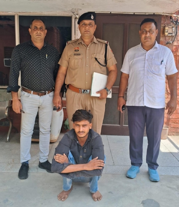 पुलिस ग्राफ्ट में मादक पदार्थ बेचने वाला तस्कर