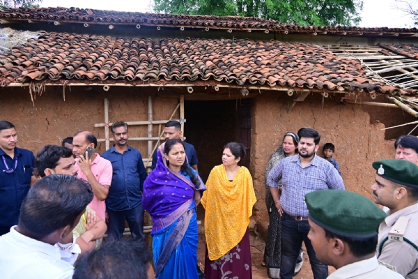 मंत्री लक्ष्मी राजवाड़े ने हाथी प्रभावित क्षेत्रों का किया दौरा