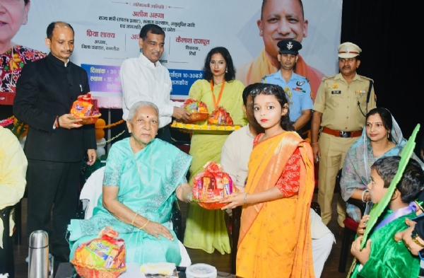 कन्नौज: मानव विकास के लिए आंगनवाड़ी सबसे महत्वपूर्ण मन्दिर: आनंदी बेन