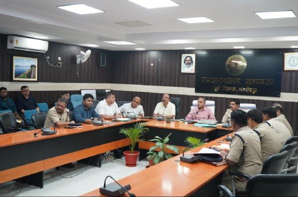 ड्रग्स रोकथाम के लिए जिला प्रशासन की बैठक