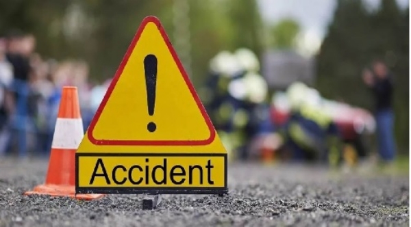 तेज रफ्तार ट्रक ने स्कूटी सवार युवक को कुचला