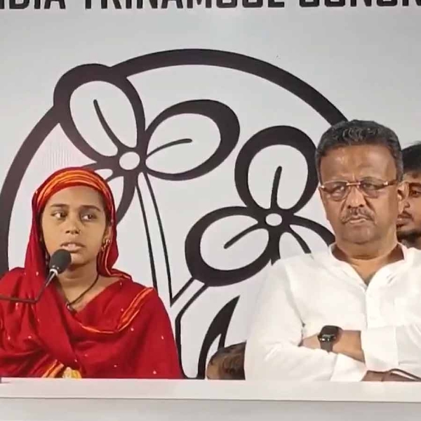 मीडिया से बात करते मालदा के परिवार
