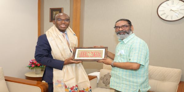 मुख्यमंत्री से मिला विश्व बैंक का प्रतिनिधिमंडल, मंईंया सम्मान योजना की सराहना की