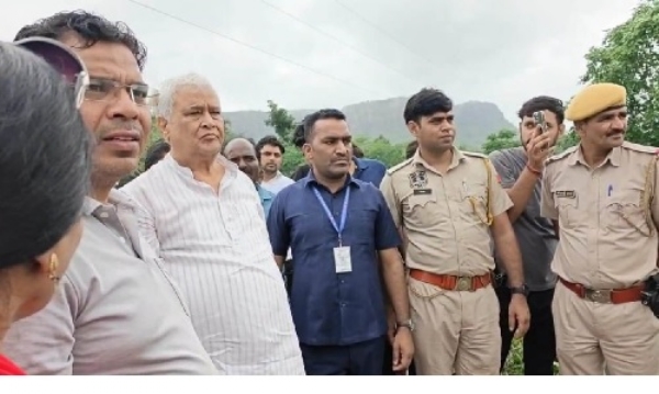 आपदा प्रबंधन मंत्री डॉ. किरोड़ी ने किया सवाई माधोपुर में बाढ़ प्रभावित क्षेत्रों का दौरा