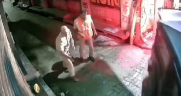 नाकाबंदी तोड़कर फरार हुए डोडा चूरा तस्कर, फायरिंग मांडल पुलिस का पीछा, सीसीटीवी फुटेज में कैद हुई वारदात