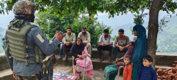 वयायखान में भाग लेते हुए युवा आर अनय््््