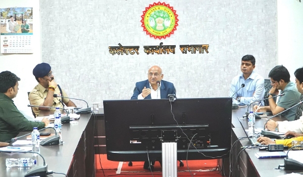 सुप्रीम कोर्ट के पूर्व न्यायाधीश सप्रे ने की उज्जैन की यातायात व्यवस्था की समीक्षा