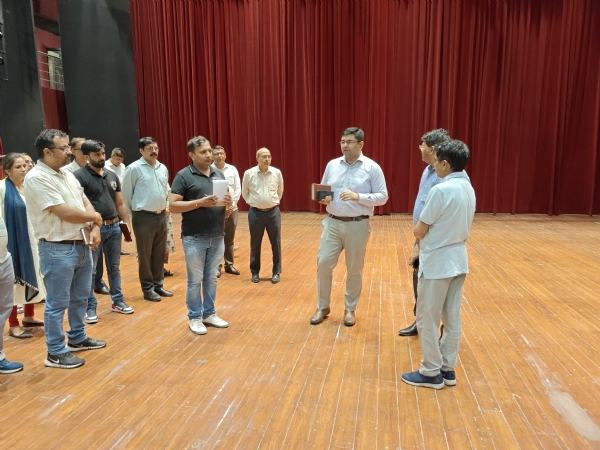 हरियाणा के मुख्यमंत्री के दौरे की तैयारियों का जायजा लेते आबकारी एवं कराधान आयुक्त