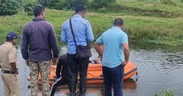 नाले में नहाने उतरे दाे बच्चाें की डूबने से माैत