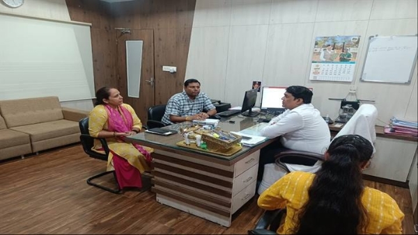भोपालः राज्य कार्यक्रम अधिकारी ने की डेंगू नियंत्रण हेतु समीक्षा