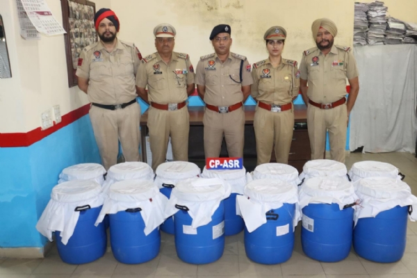 पंजाब पुलिस द्वारा बरामद दवा कैमिकल