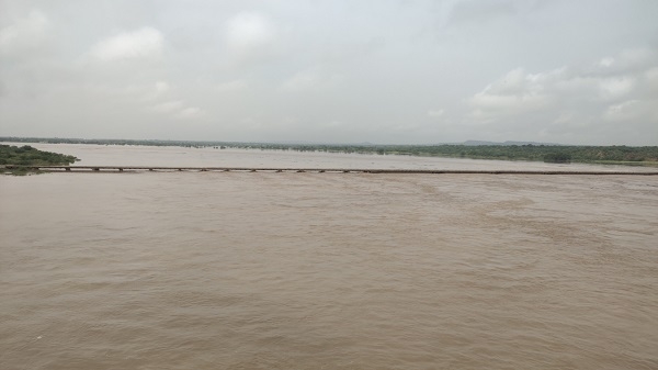 मुरैना : चम्बल ने खतरे के निशान को पार कर गांव की ओर किया रुख, हाई अलर्ट जारी