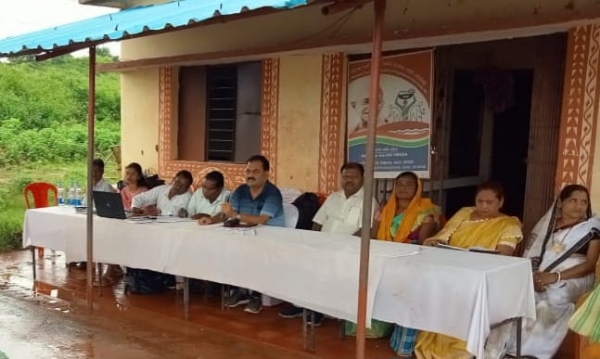 ग्राम हरगवां में किया गया विशेष शिविर का आयोजन