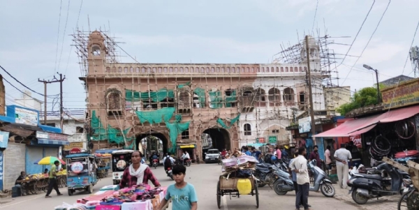 चौक के चारों द्वार का हो रहा सौंदर्यकरण