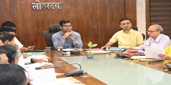 बालू का अवैध खनन और परिवहन रोकें : उपायुक्त