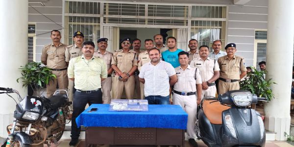 सिवनीः एक ही रात्रि में 04 नकबजनी की वारदातों को अंजाम देने वाला पुलिस की गिरफ़्त मे
