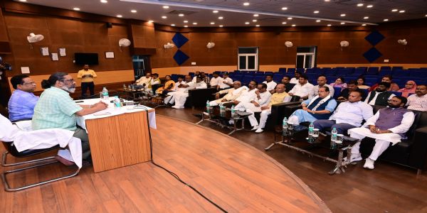 झारखंड विधानसभा सत्र को लेकर सत्ता पक्ष ने बनाई रणनीति
