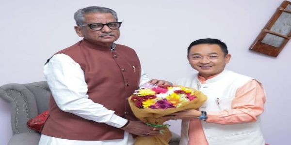 राज्यपाल माथुर ने अपने कार्यकाल का एक वर्ष पूरा किया, मुख्यमंत्री ने दी बधाई