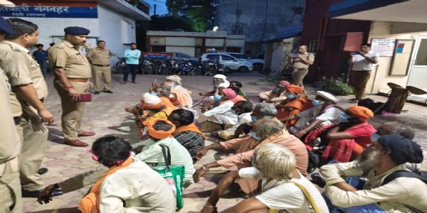 आपरेशन कालनेमि : 44 बहरूपी बाबा पकड़े गए