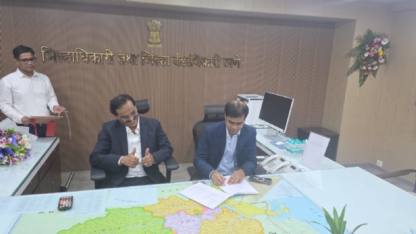 Panchal become the new   collector Thane district