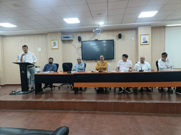 पूर्णिया यूनिवर्सिटी में बैठक की तस्वीर
