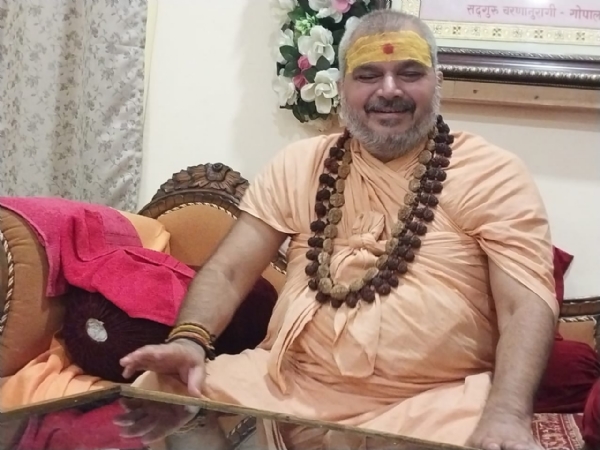 महामण्डलेश्वर स्वामी श्री हरिहरानंद सरस्वती जी महाराज